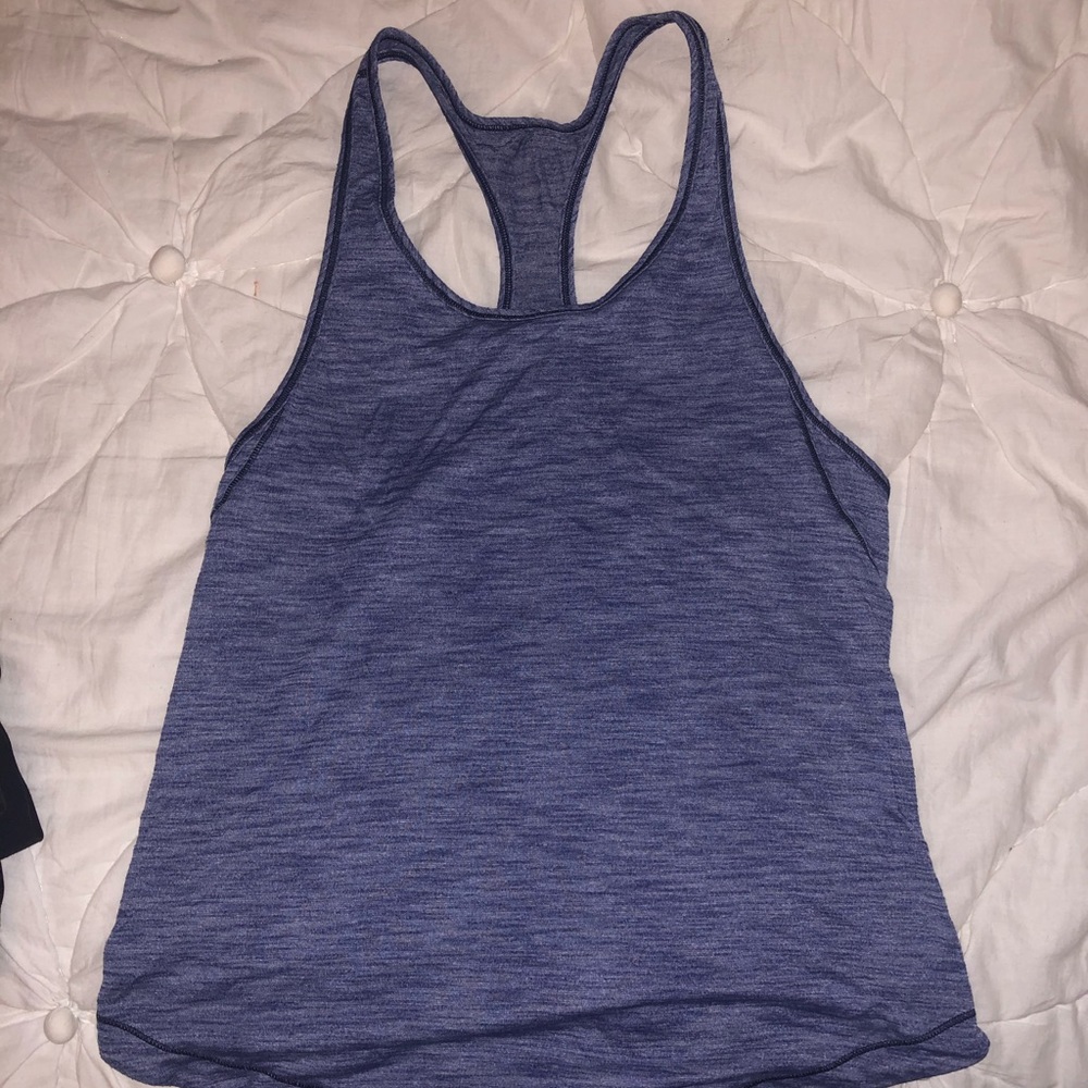 Lululemon workout tank size 6